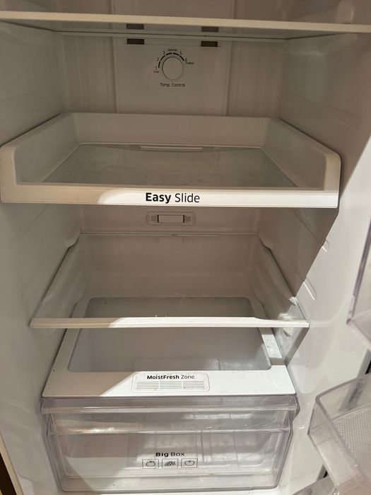 Frigider Samsung , 255 l, H 1635, Clasa A+, Graphite