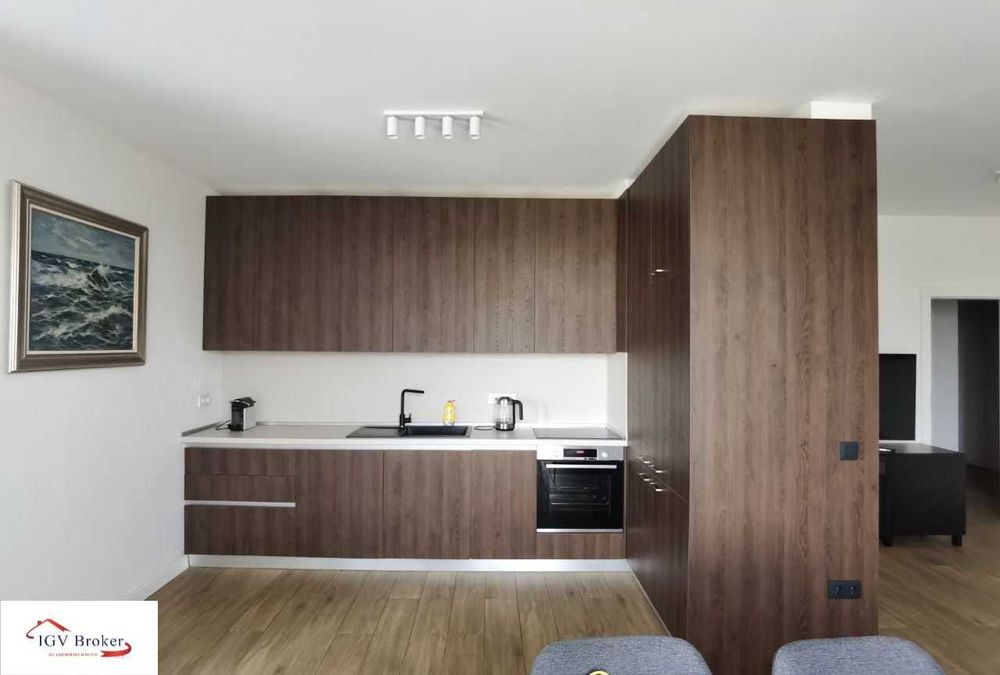 Дава се под наем Тристаен апартамент в София, Люлин 9 - 124 кв.м за 1250 € - Снимка #3