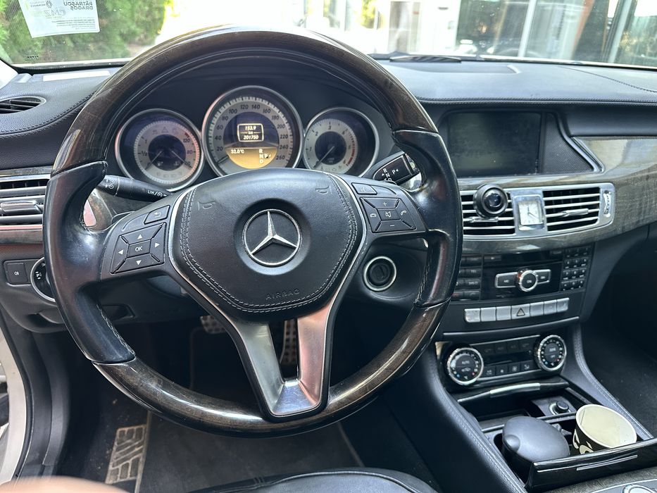Mercedes cls 350cdi Amg Line 265 cp v6