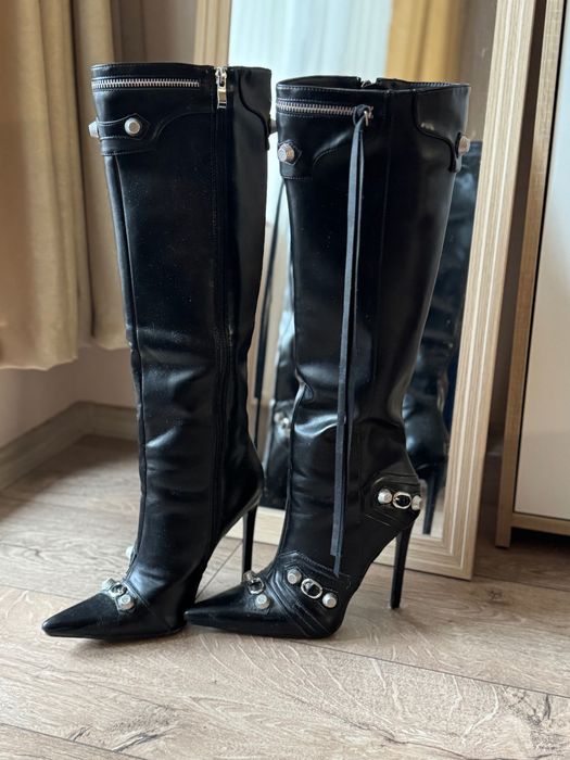 Ботуши с тънак ток