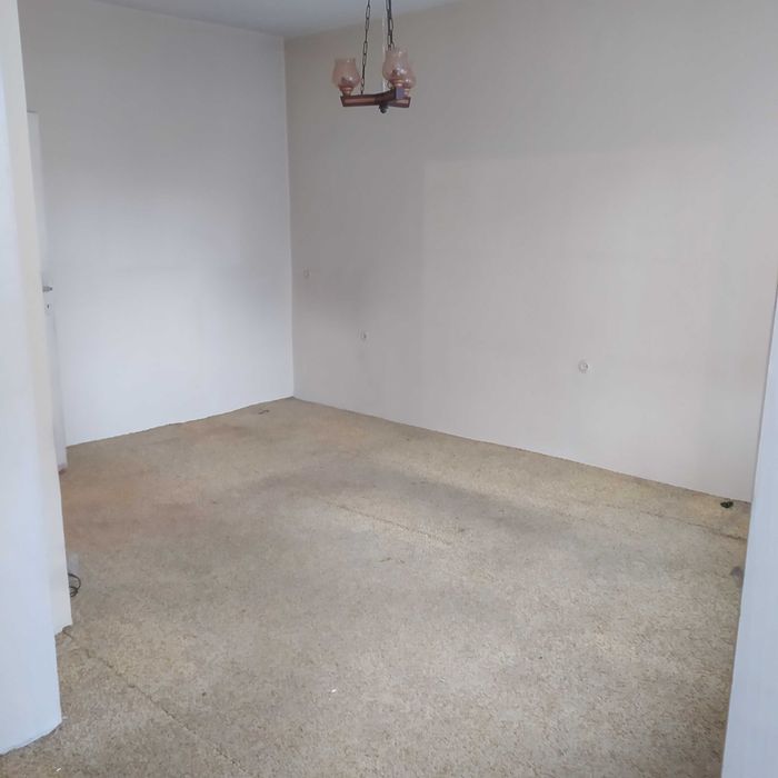 Продава се Тристаен апартамент в Плевен, Идеален център - 83 кв.м за 1446 €/кв.м - Снимка #3