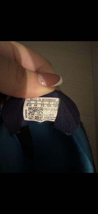 Кроссовки оригинал адидас 23 р