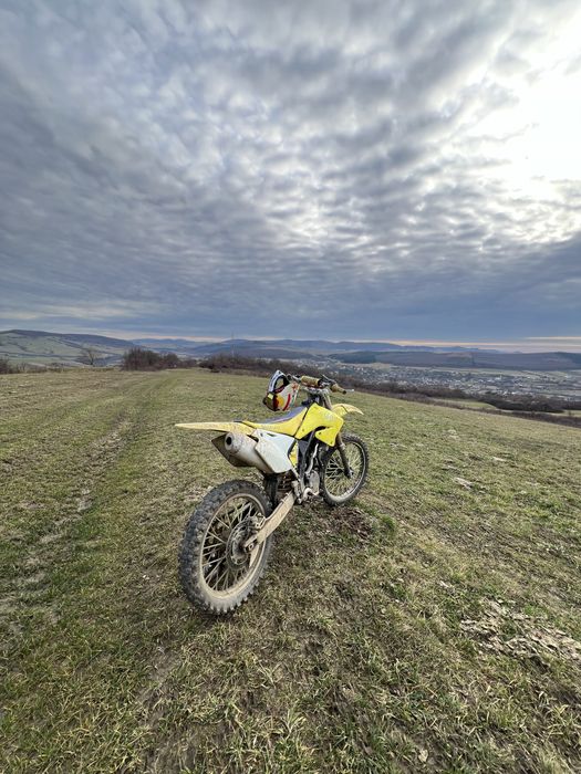 Suzuki rmz 250(sxf,ktm)