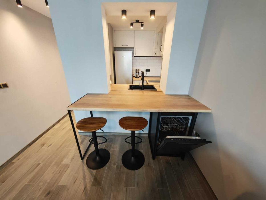 Даваме Под Наем Двустаен Апартамент В Бъкстон