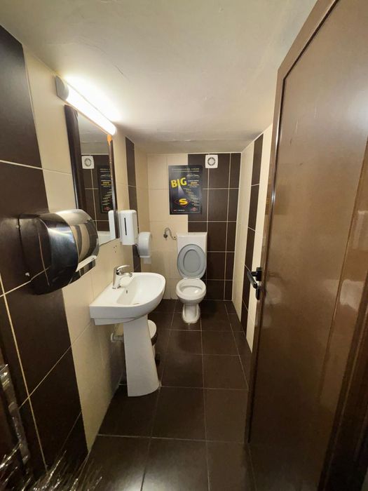 Spațiu comercial de închiriat in complexul studențesc