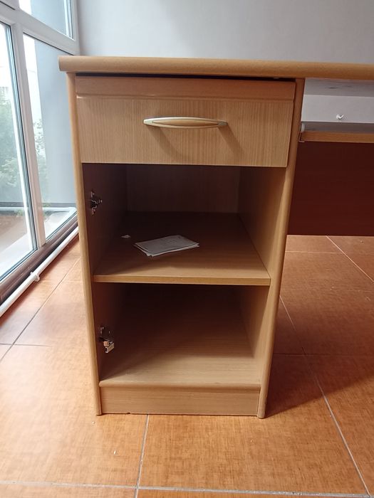 Продам компьютерный стол