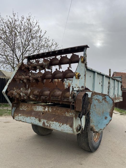 Mig gunoi/Trágya szoro