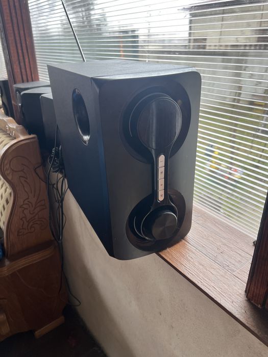 Sistem audio serioux