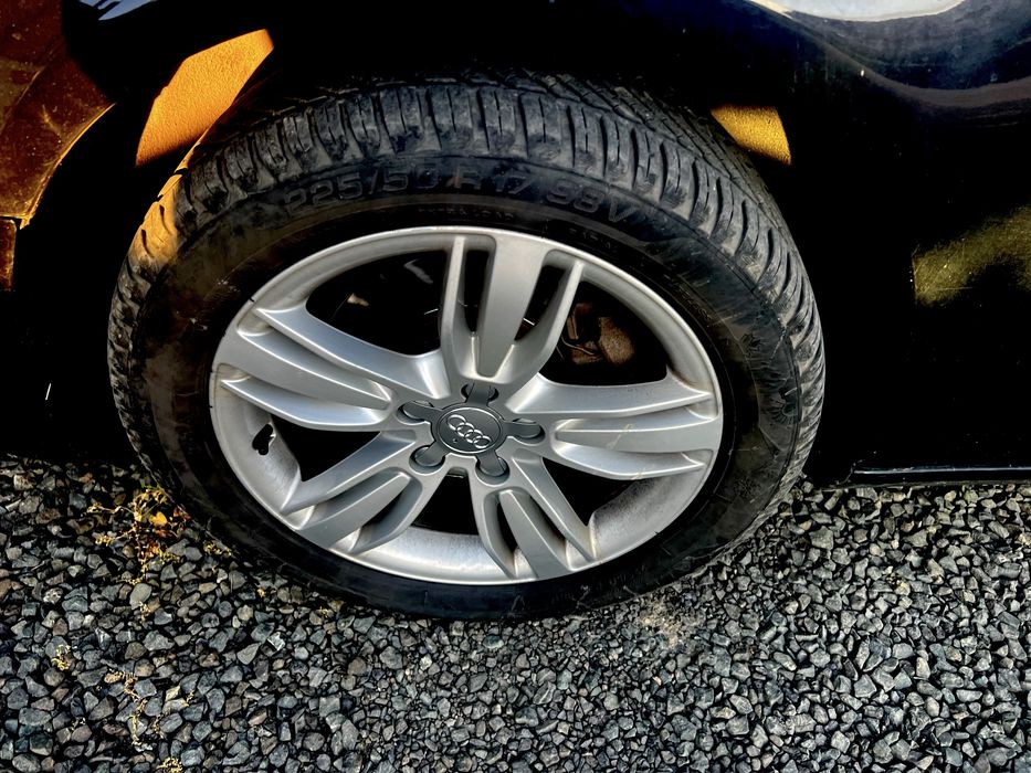 Proprietar vand Audi A4 tdi 2010 tdi  distributie si kit amreiaj schimbate,masina functionala.Accept test