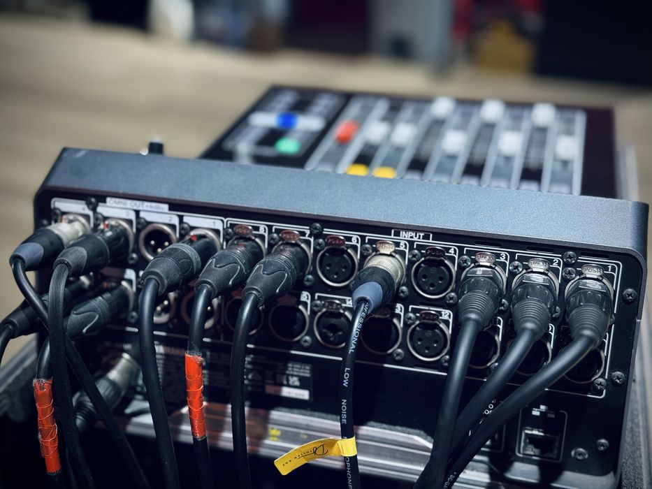 Mixer digital  Yamaha DM3s + rack 7U