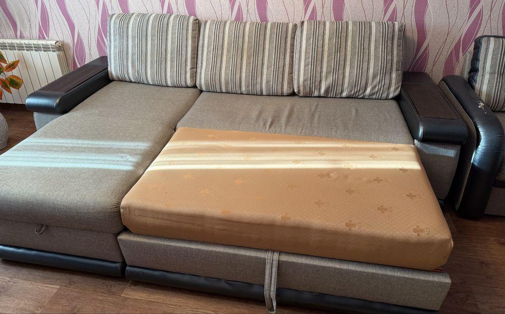 Продам Диван, кресло