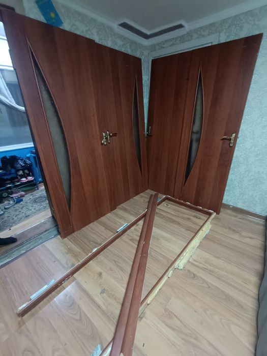 Двери.            .