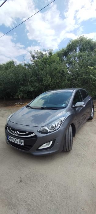 Продавам Hyundai