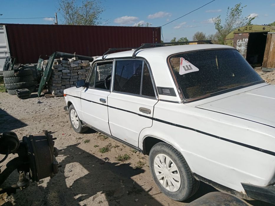 Продам ВАЗ по запчастям