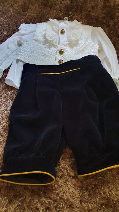 Costumas botez micul print