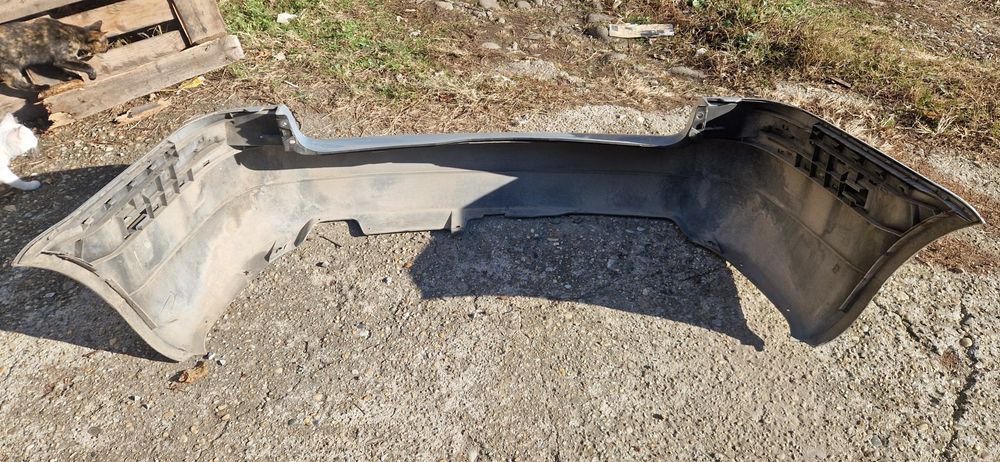 Задна броня за пасат б5 2000г