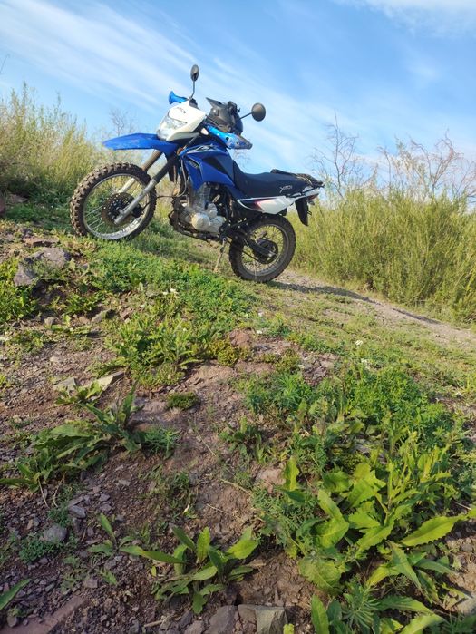 Продам мотоцикл эндуро