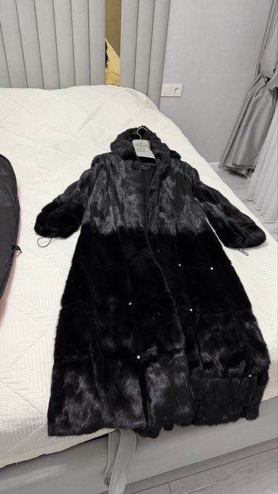 Шубу продам норковая