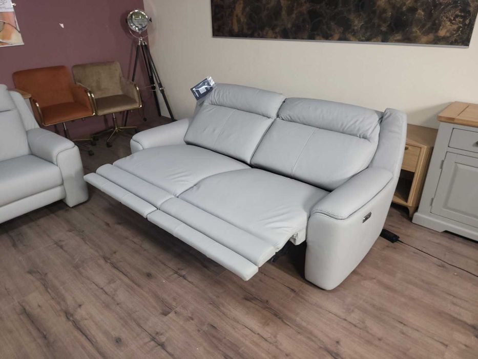 Италиански сив кожен комплект дивани тройка и двойка с ел. релакс