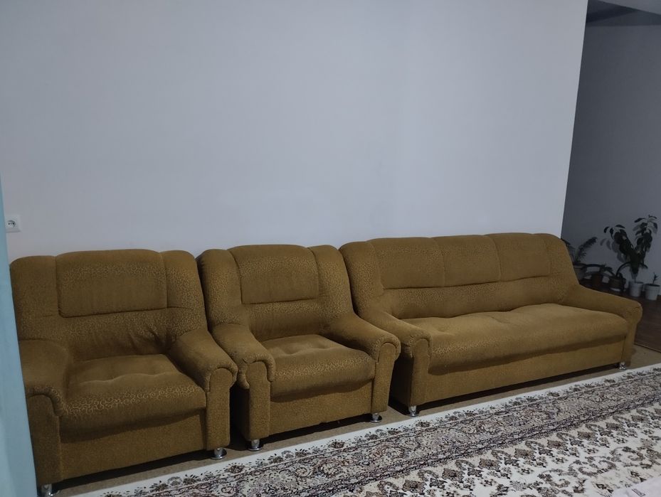 Диван с креслами буу