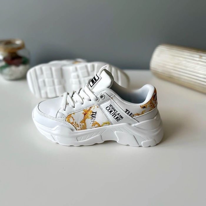 Adidași dama Versace