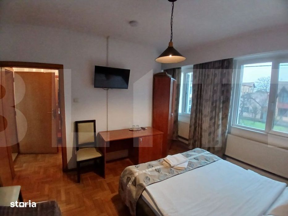 Pensiune 14 camere cu bai proprii si intrari separate, 500 mp, zona Me