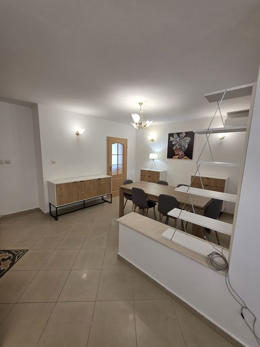 Дава се под наем Четиристаен апартамент в София, Изток - 150 кв.м за 1173 € - Снимка #16