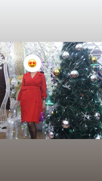 Платье костюм красного цвета