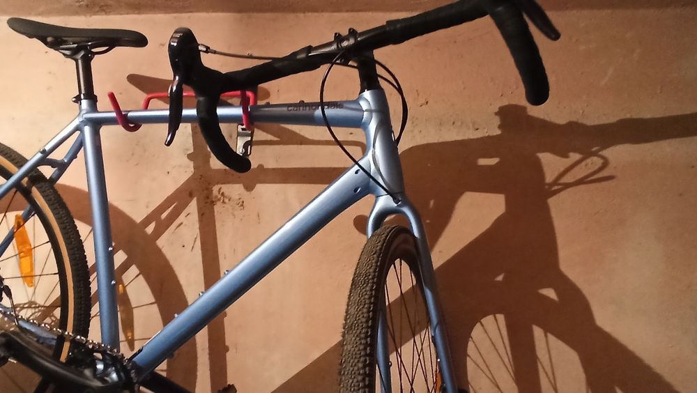 Vând gravel Cannondale