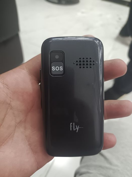 Fly продам срочна.