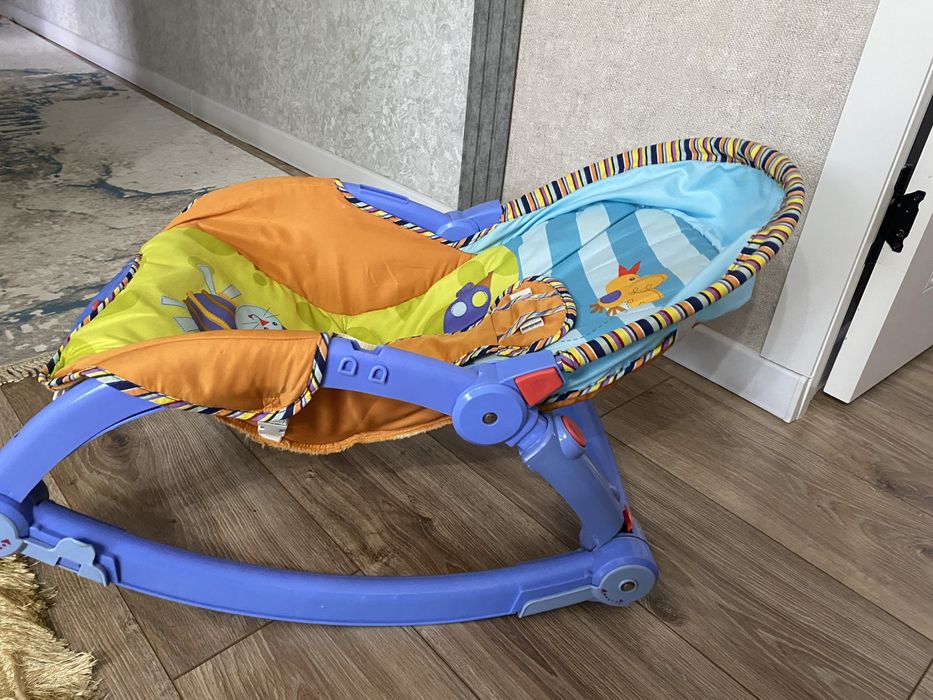 Шезлонг Fisher price