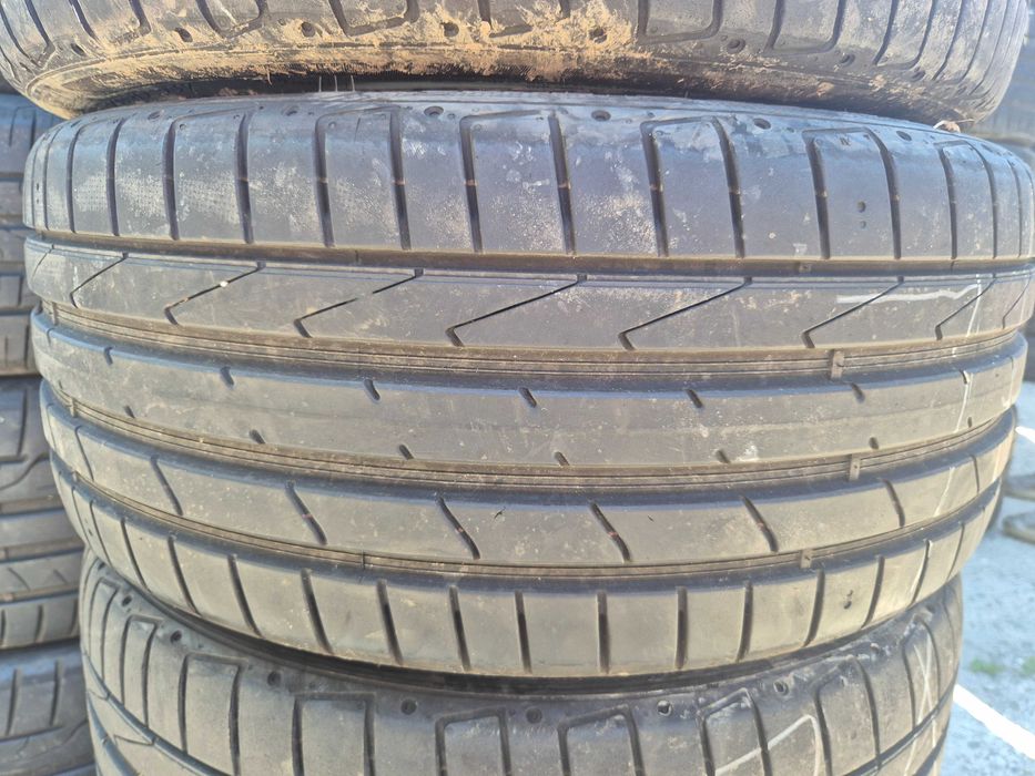 4 Anvelope de VARA - 235/40/19 96Y - Hankook - CA UNELE NOI - DOT 2024 !