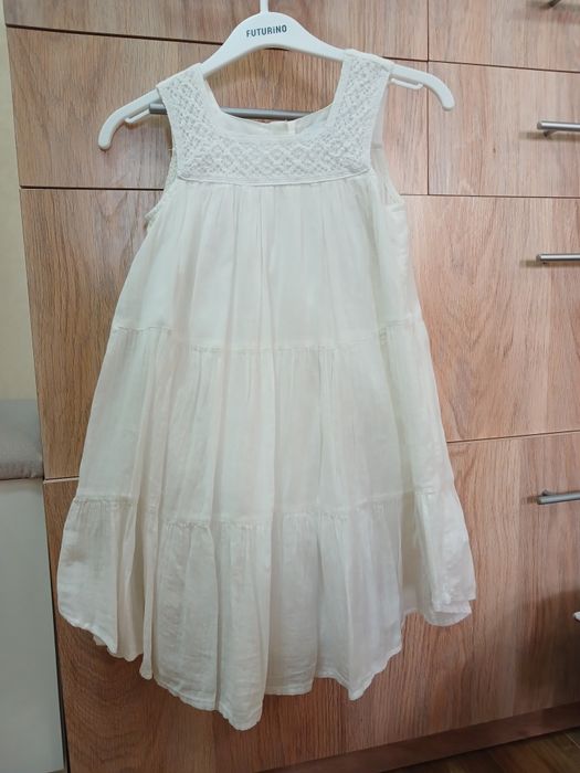 Продам детские платья 3-6 лет