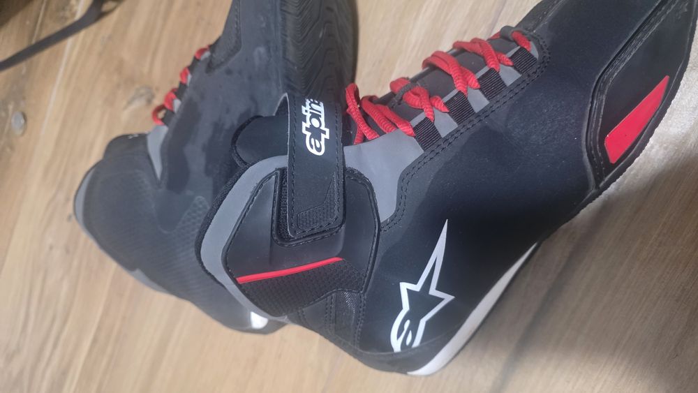 Ghete moto Alpinestars Sektor – mărimea 41 – stare foarte bună