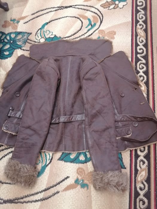 Haină de piele (mărimea S)