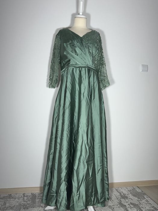 Rochie nunta potrivita 44