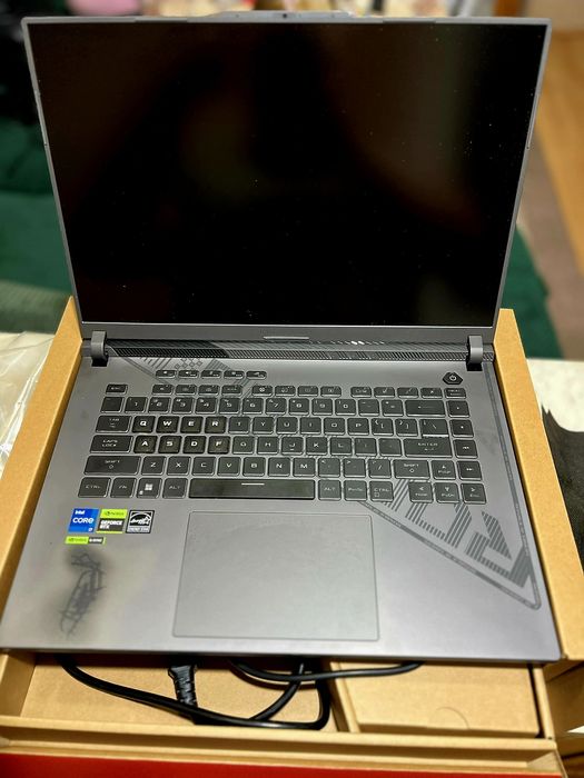 Asus Rog Strix G16 I7 13650HX/4060 140W/16GB DDR5/2x NVME 1500GB