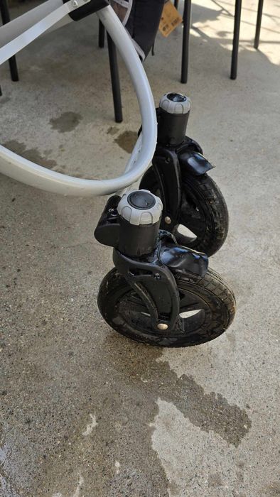 Количка LARGO почти не е ползвана