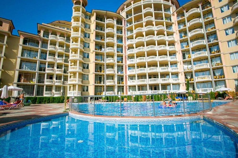 Продава се Тристаен апартамент в к.к. Елените - 107 кв.м за 1402 €/кв.м - Снимка #18