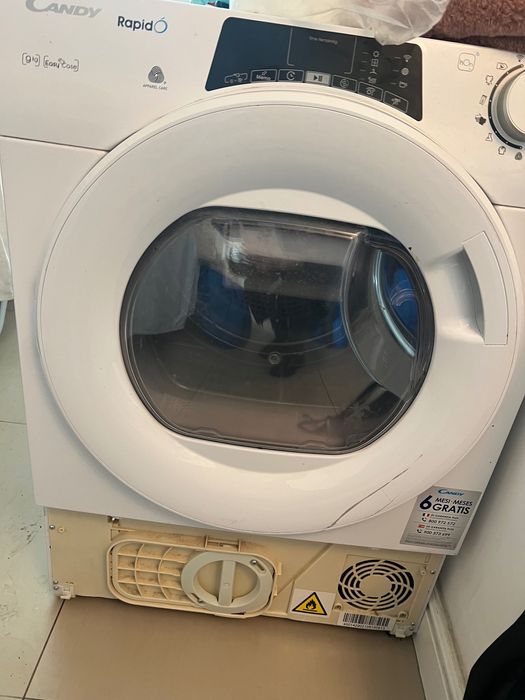 Vând uscător electric Candy