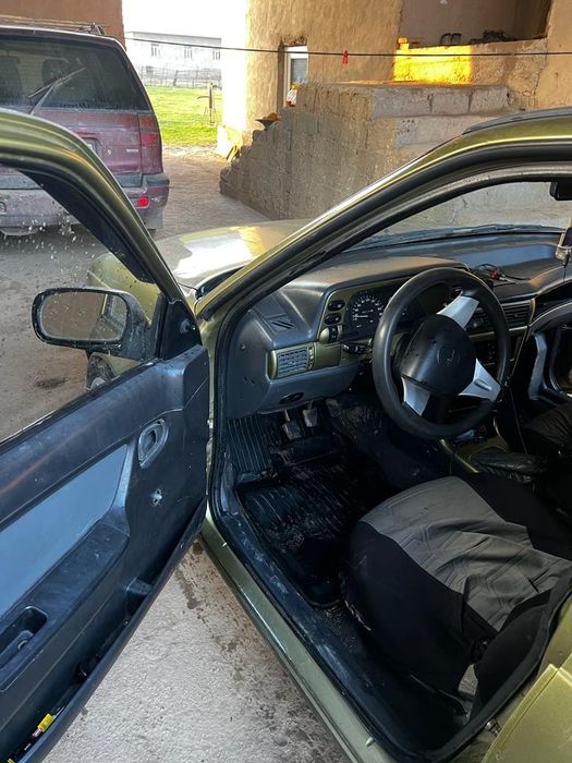 Машина  сатылады  акша  керек