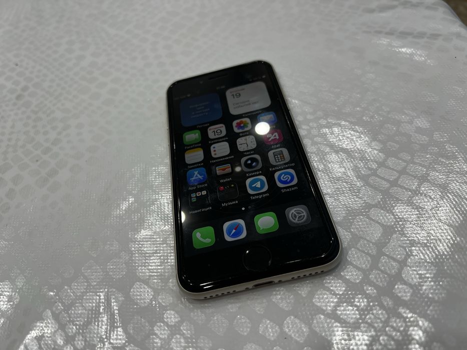 Iphone se (2022)