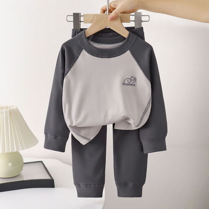 Детский костюм .