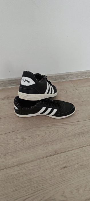 Pantofi sport Adidas Neo Hoops