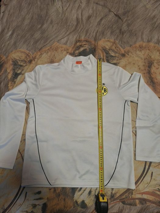 Блузи на Borussia Dortmund