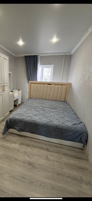 Продам двуспальную кровать