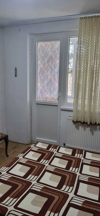 Apartament 4 camere Urziceni, Aleea Florilor (langa Colegiul National)
