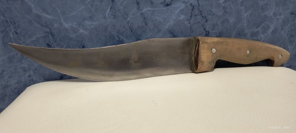 Стар голям, масивен нож 37см.