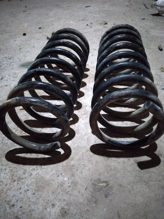 Uaz patriot oldi purjina sotiladi