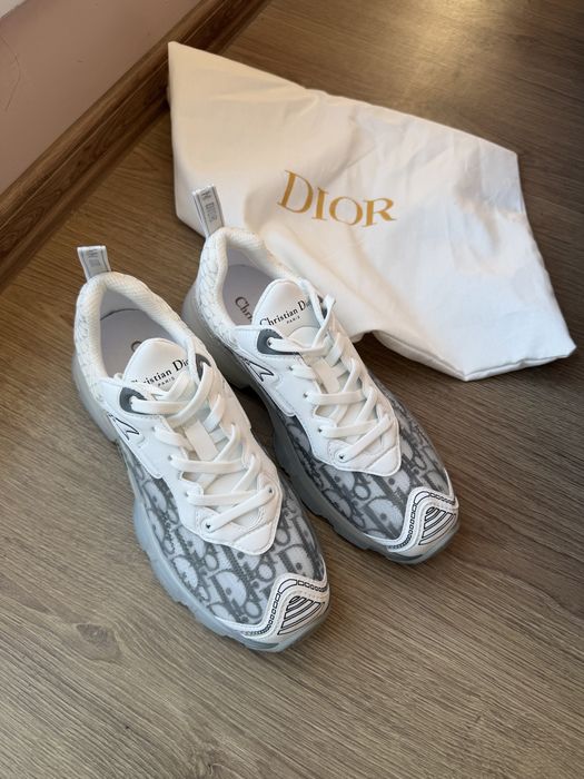 Маратонки бели Dior